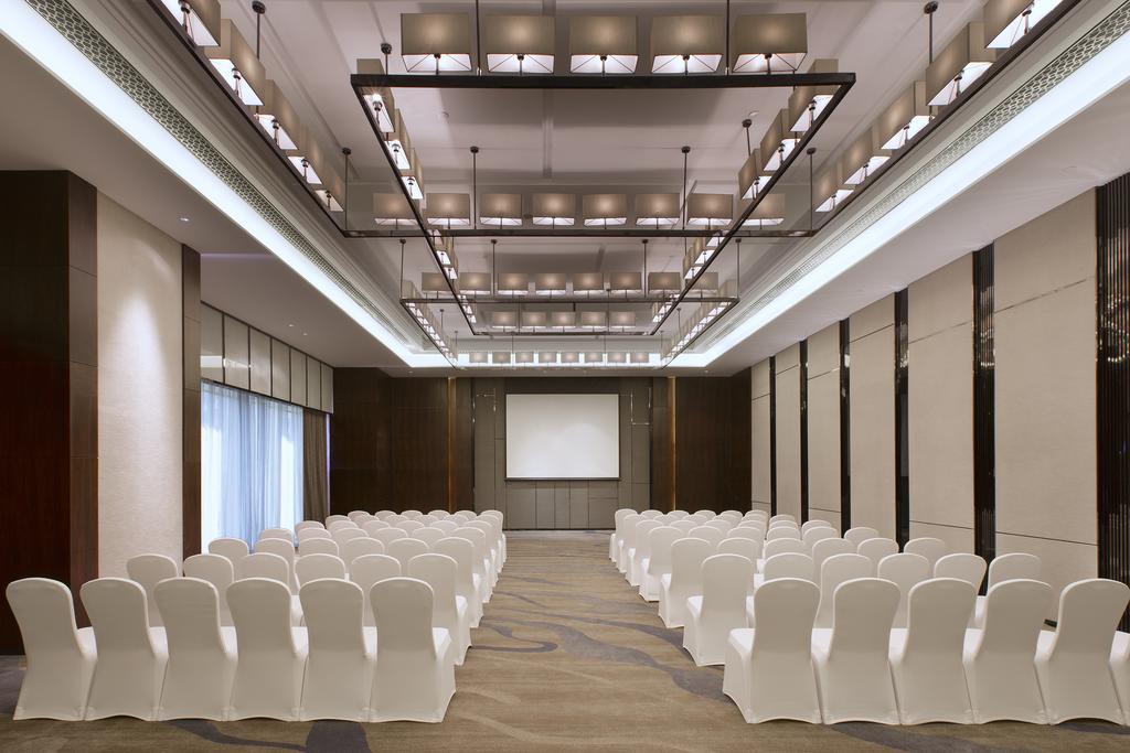 Pullman Yantai Center Hotel Exterior photo