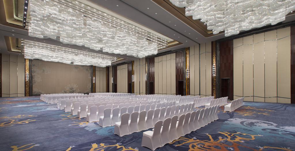 Pullman Yantai Center Hotel Exterior photo