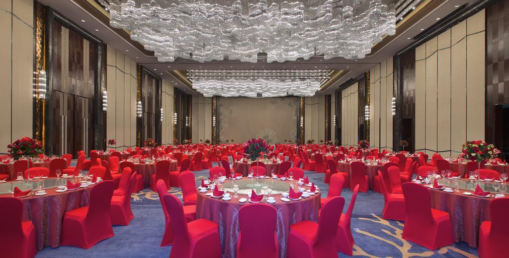 Pullman Yantai Center Hotel Exterior photo