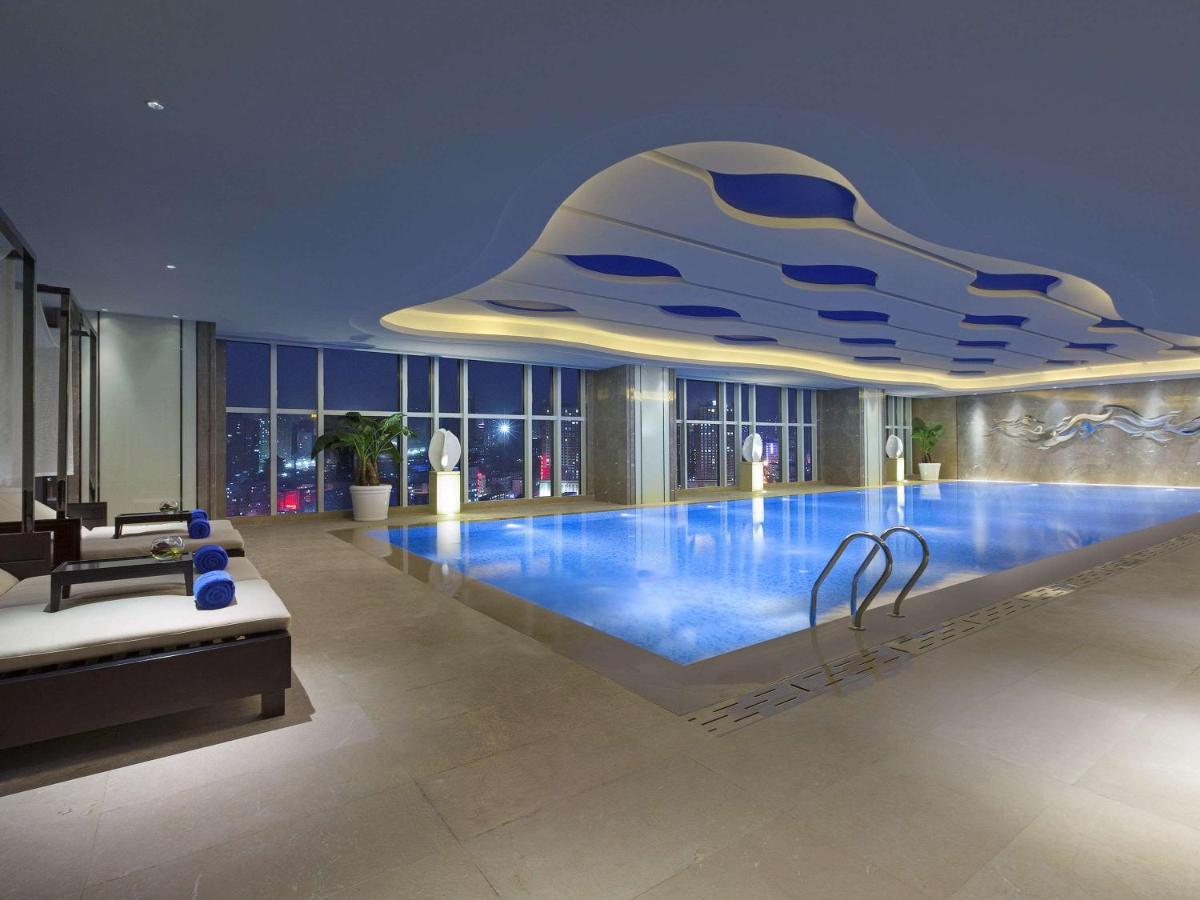 Pullman Yantai Center Hotel Exterior photo