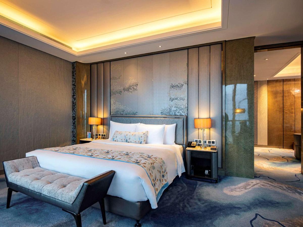 Pullman Yantai Center Hotel Exterior photo
