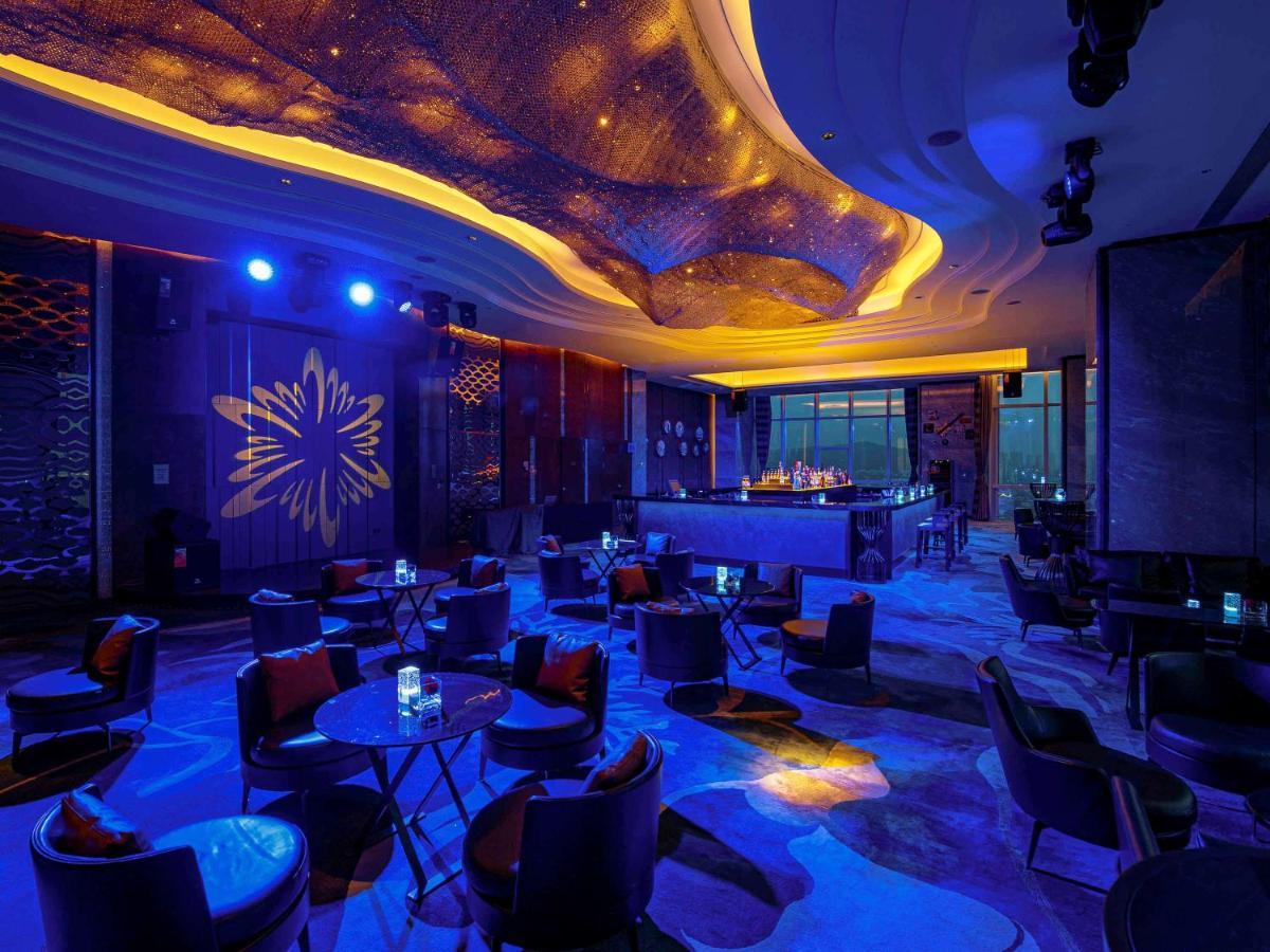 Pullman Yantai Center Hotel Exterior photo