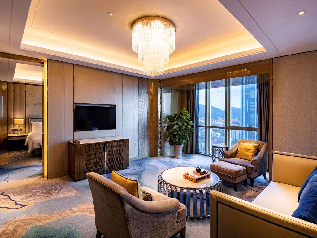 Pullman Yantai Center Hotel Room photo